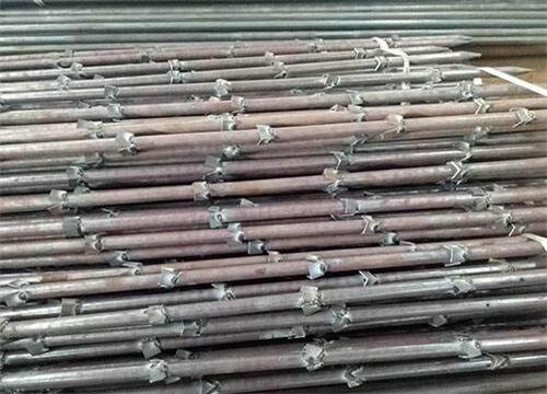 建华隧道钢花管